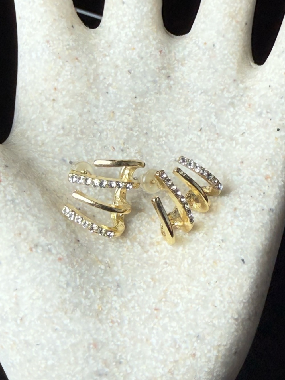 Claw cuff earrings